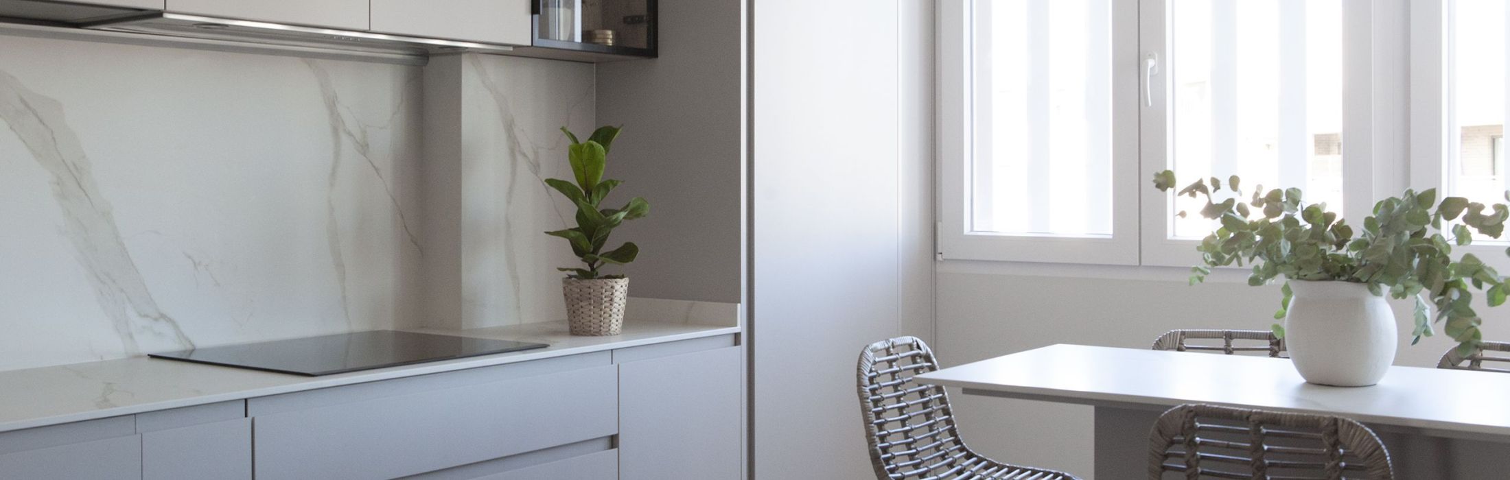 cocinas y baños Zaragoza - cocina moderna con isla central